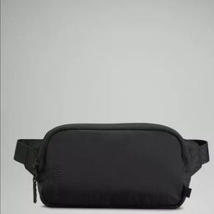 lululemon mini belt bag